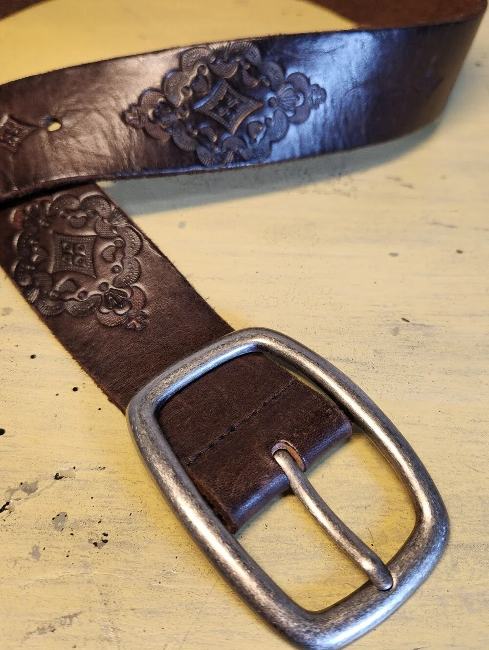 Aeropostale Vintage Tooled Brown Leather Belt, Size Small